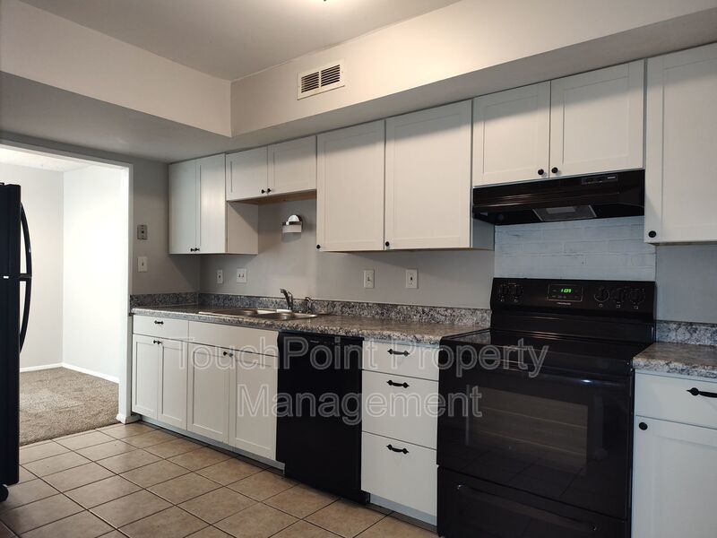 3BD/2BA Townhome in Stonington! property image