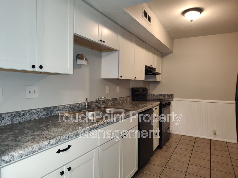 3BD/2BA Townhome in Stonington! property image