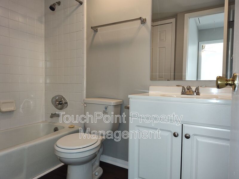 3BD/2BA Townhome in Stonington! property image