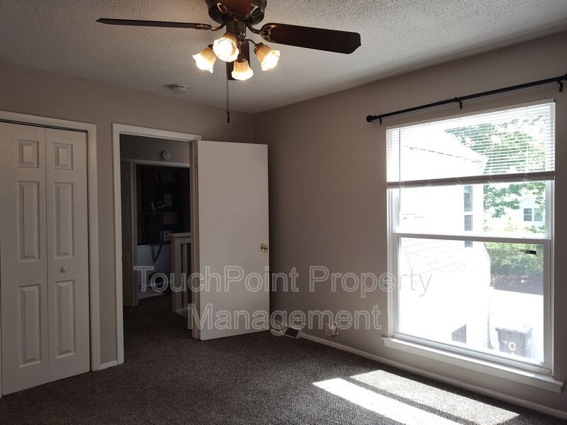 3BD/2BA Townhome in Stonington! property image