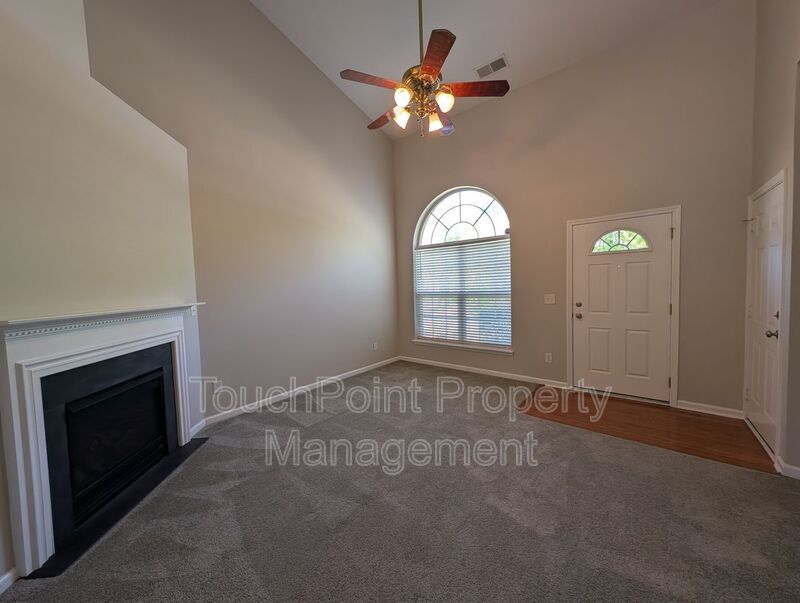 Cozy End Unit Townhome located in the Carolina Crossing community! property image