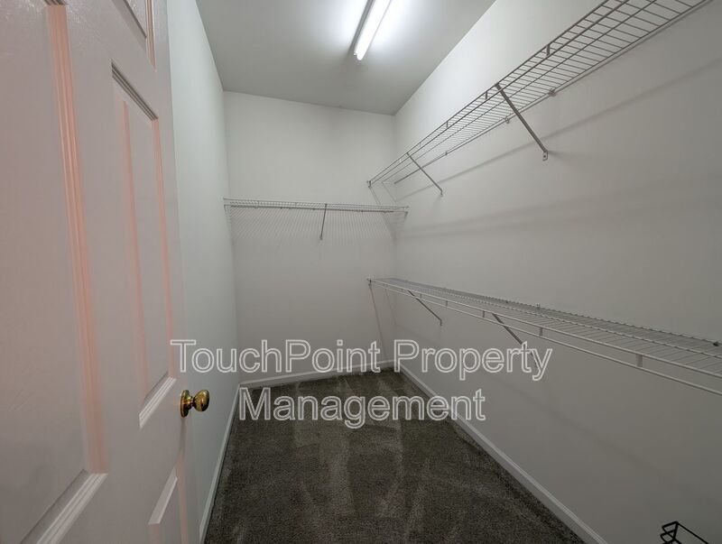 Cozy End Unit Townhome located in the Carolina Crossing community! property image