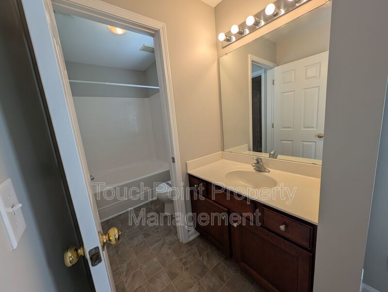 Cozy End Unit Townhome located in the Carolina Crossing community! property image