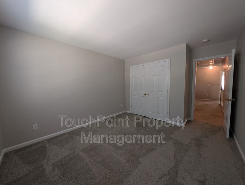 Cozy End Unit Townhome located in the Carolina Crossing community! property image
