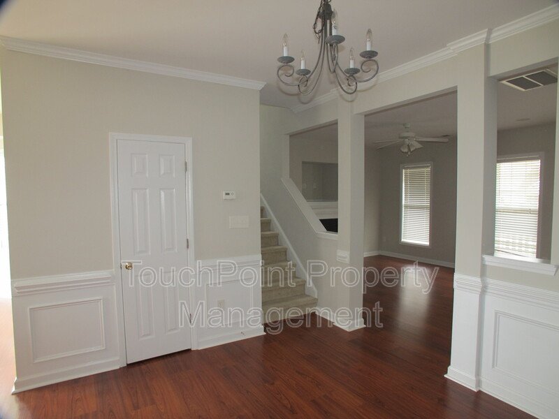 Charming 2 story, 4 bedroom, 2.5 bath home located in the Taylor Glen Subdivision! property image