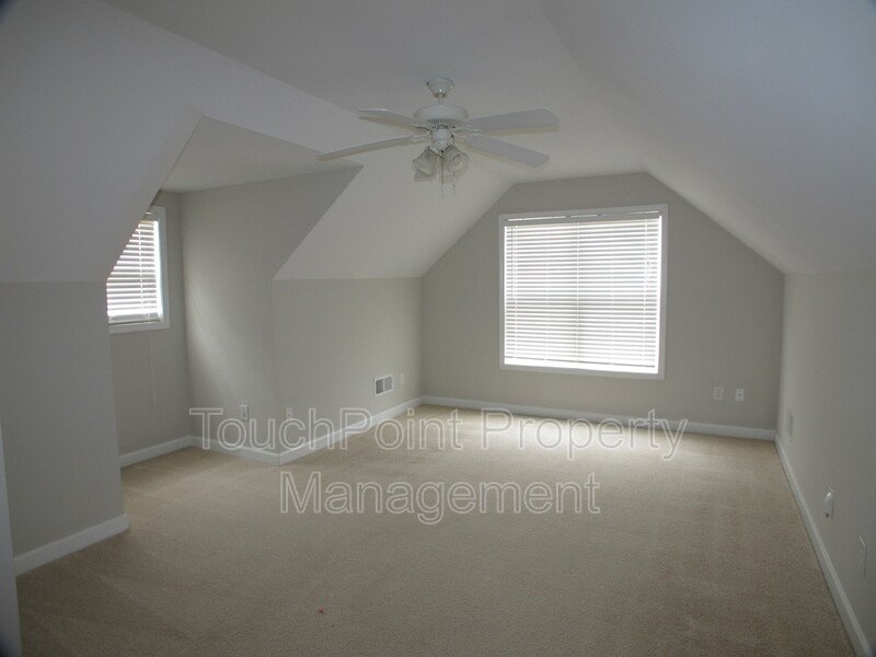 Charming 2 story, 4 bedroom, 2.5 bath home located in the Taylor Glen Subdivision! property image