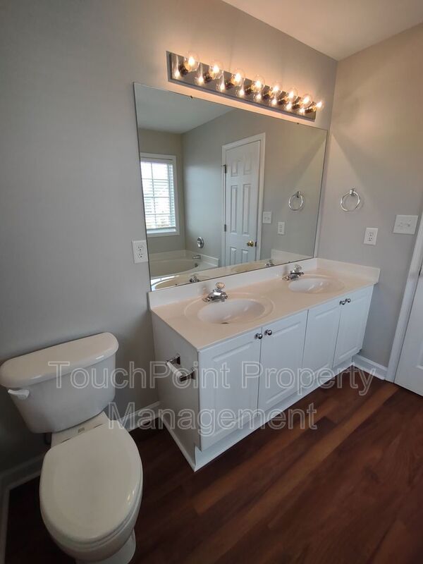 Charming 2 story, 4 bedroom, 2.5 bath home located in the Taylor Glen Subdivision! property image