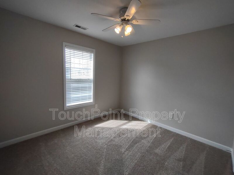 Charming 2 story, 4 bedroom, 2.5 bath home located in the Taylor Glen Subdivision! property image