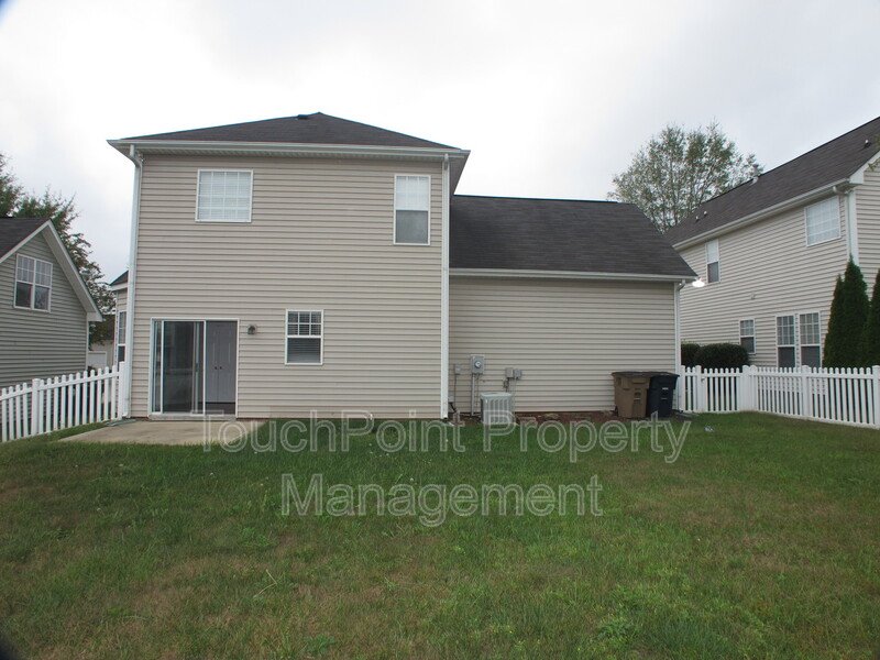 Charming 2 story, 4 bedroom, 2.5 bath home located in the Taylor Glen Subdivision! property image