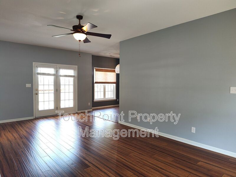 Stunning Corner Lot home located within a cul-de-sac in the Mitchell Glen Community! property image