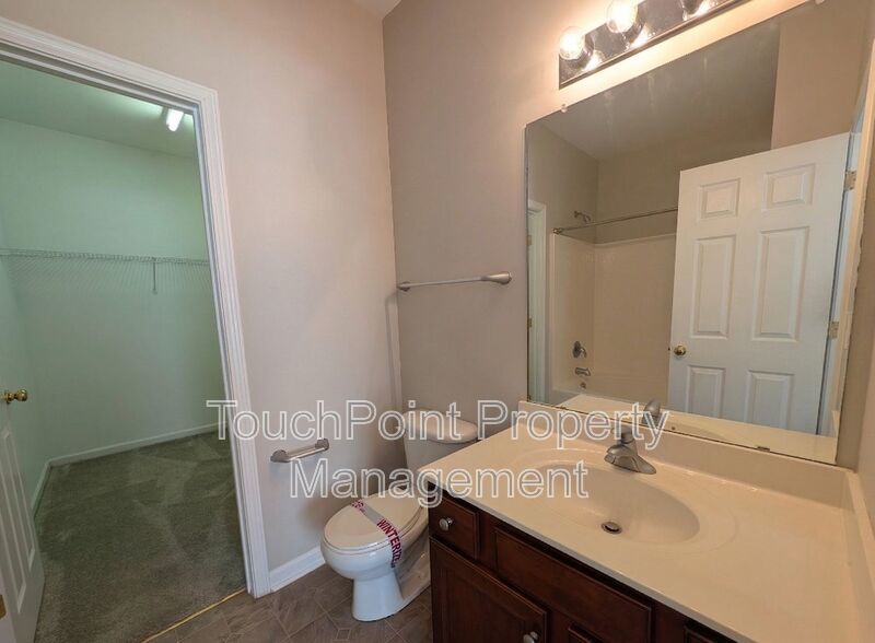 Cozy End Unit Townhome located in the Carolina Crossing community! property image