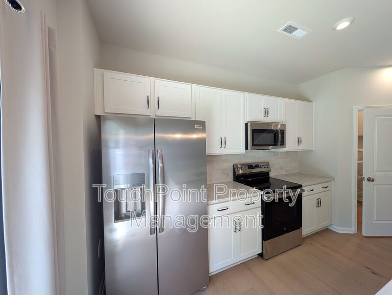 Pristine 2 story Townhome located in the Fifteen Cannon Community in Charlotte! property image