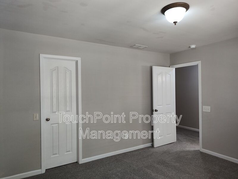 Cozy, 2 story End Unit Townhome located in the Blakeney Preserve community! property image