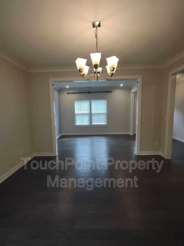 Beautiful Home located in the Holcomb Woods Community! property image