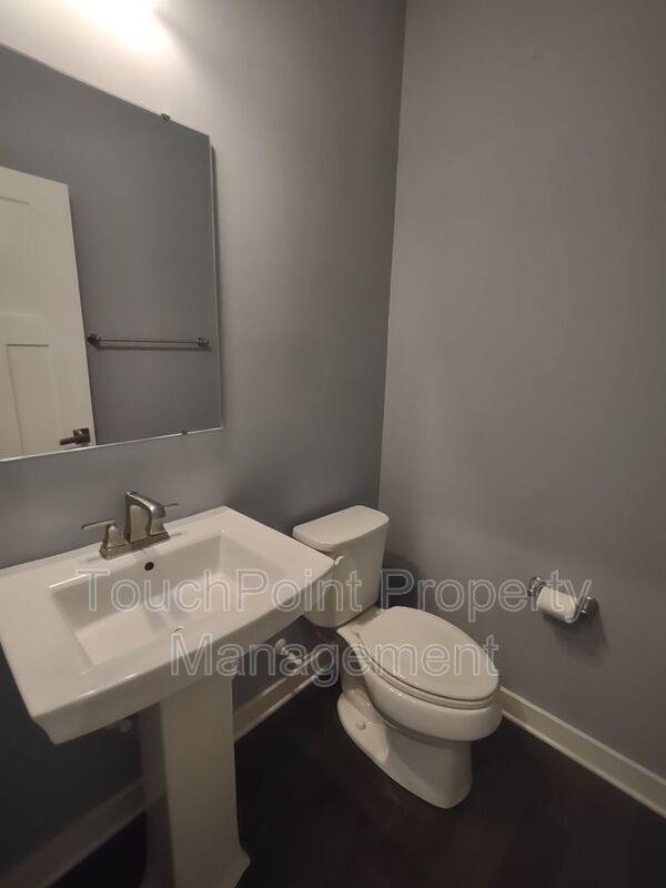Beautiful Home located in the Holcomb Woods Community! property image