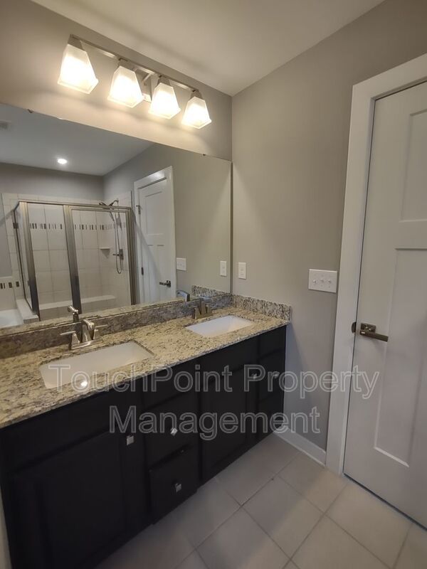 Beautiful Home located in the Holcomb Woods Community! property image