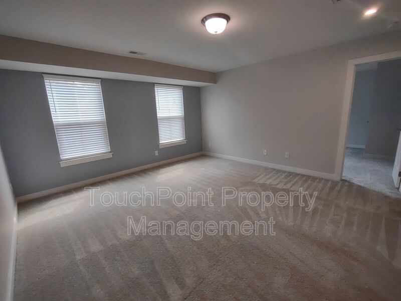 Beautiful Home located in the Holcomb Woods Community! property image