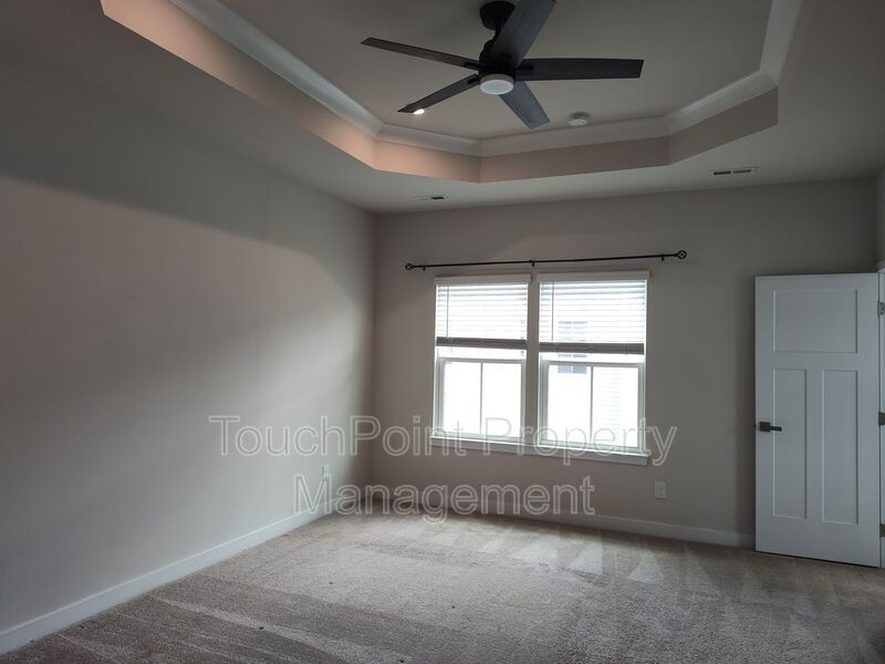 Beautiful End Unit Townhome located in the Towns at Mallard Mills community! property image