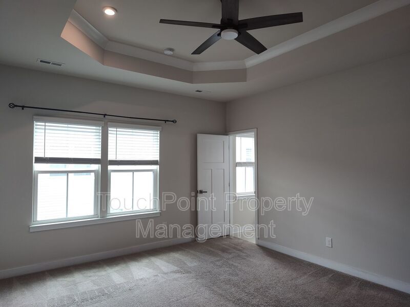 Beautiful End Unit Townhome located in the Towns at Mallard Mills community! property image