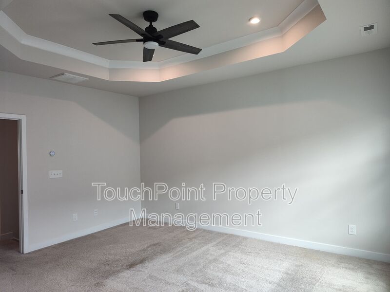 Beautiful End Unit Townhome located in the Towns at Mallard Mills community! property image