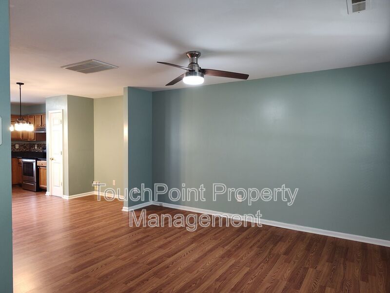 Cozy, 2 story Home located in the  PeachTree Hills community! property image