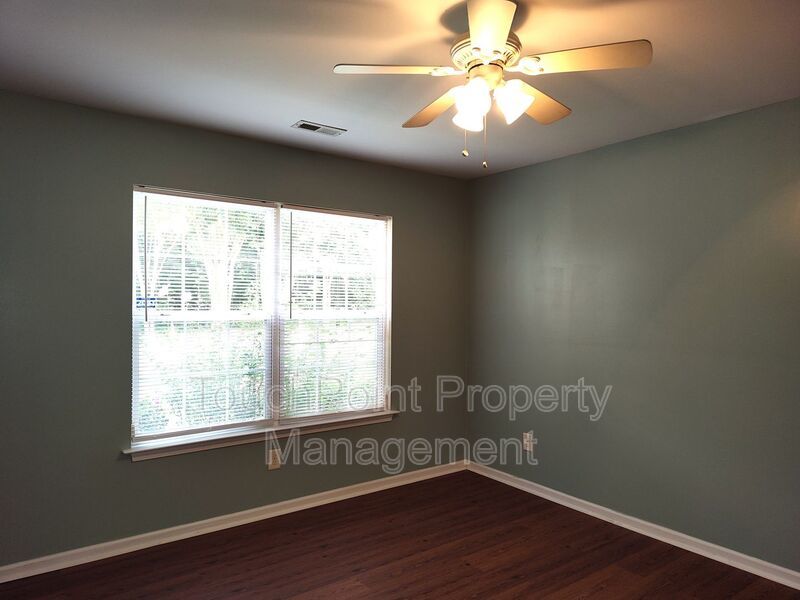 Cozy, 2 story Home located in the  PeachTree Hills community! property image