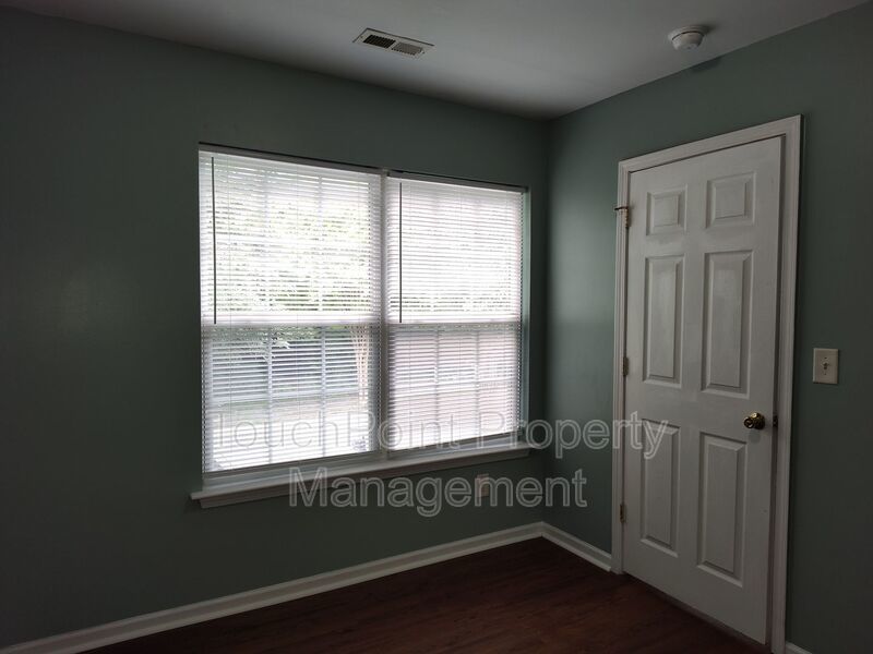 Cozy, 2 story Home located in the  PeachTree Hills community! property image