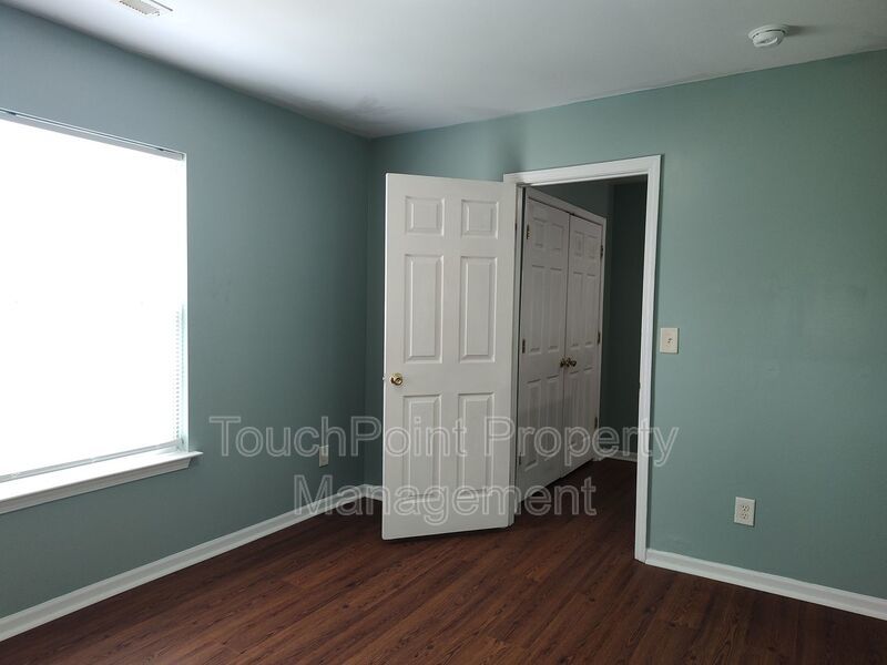 Cozy, 2 story Home located in the  PeachTree Hills community! property image