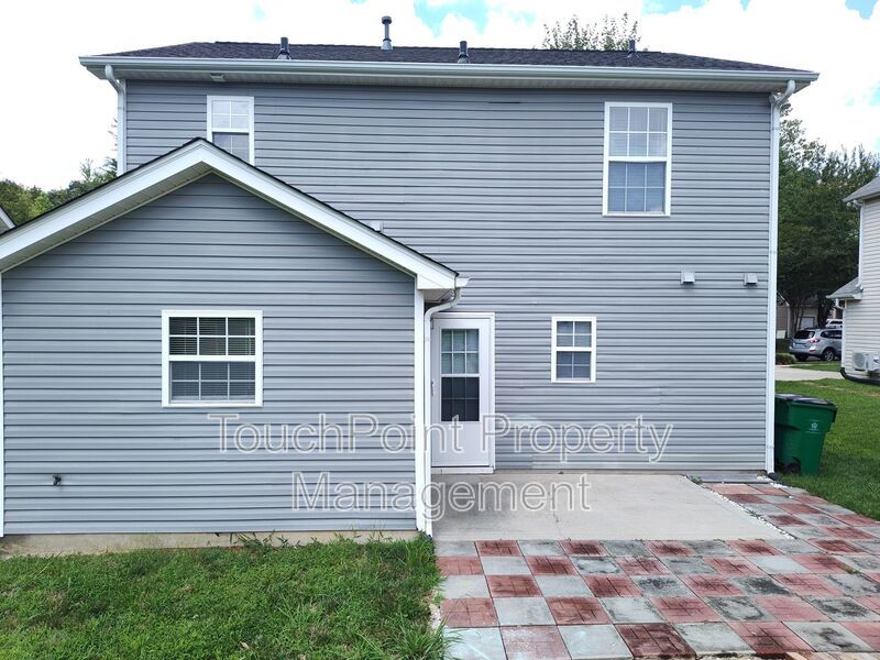 Cozy, 2 story Home located in the  PeachTree Hills community! property image