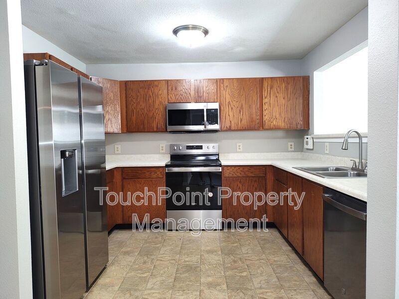 Charming 2 Story Home located in the Boulder Creek Community in Charlotte! property image