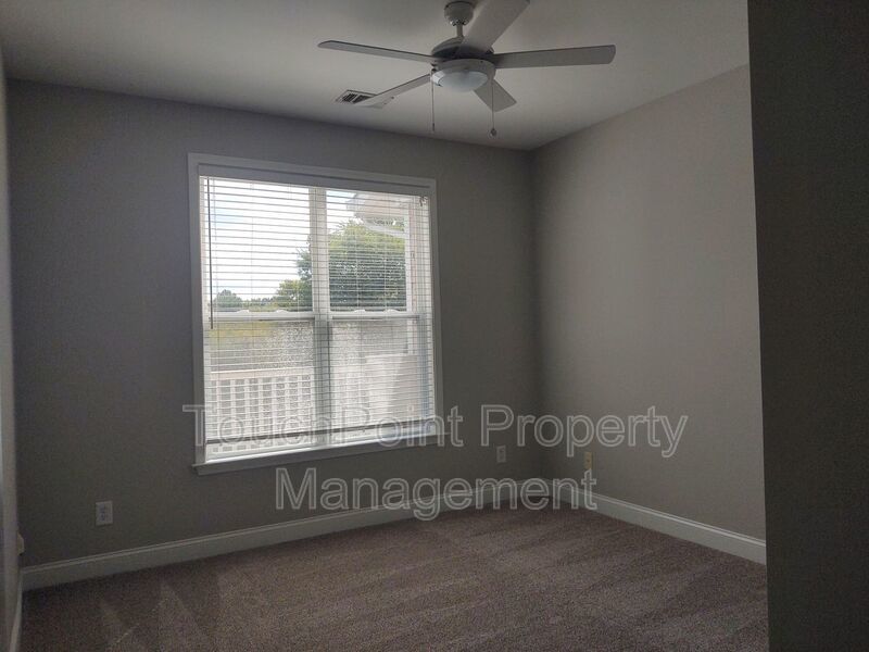 Pristine Condo located in the Preston Flats Complex! property image