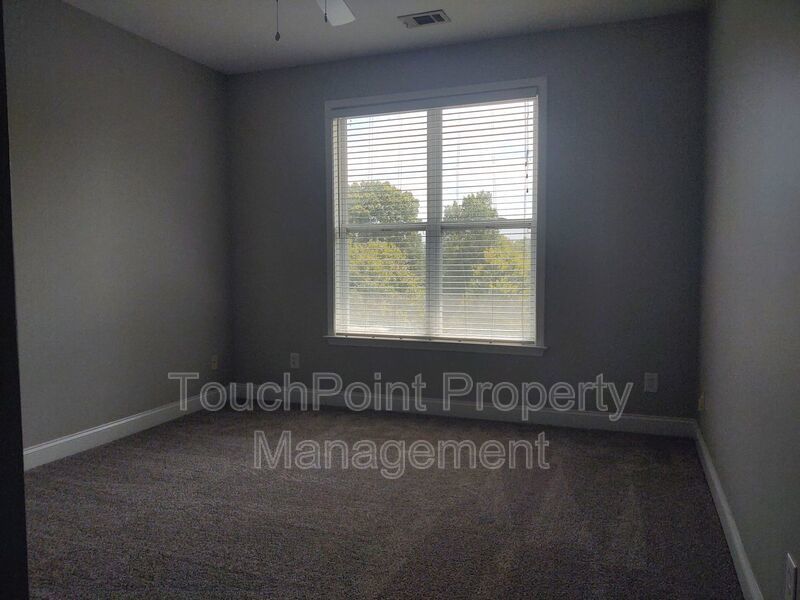 Pristine Condo located in the Preston Flats Complex! property image