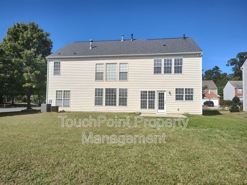 Gorgeous 4 beds, 2.5 bath home located in the Arbor Hills community! property image