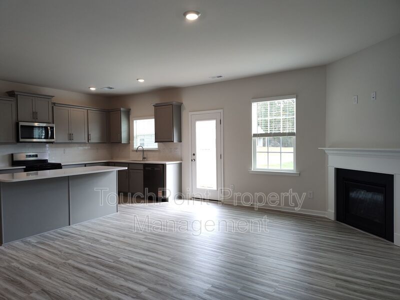 New Construction! Beautiful Home in Secrest Commons. property image