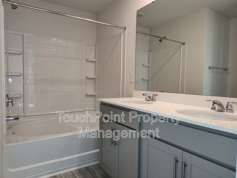 New Construction! Beautiful Home in Secrest Commons. property image