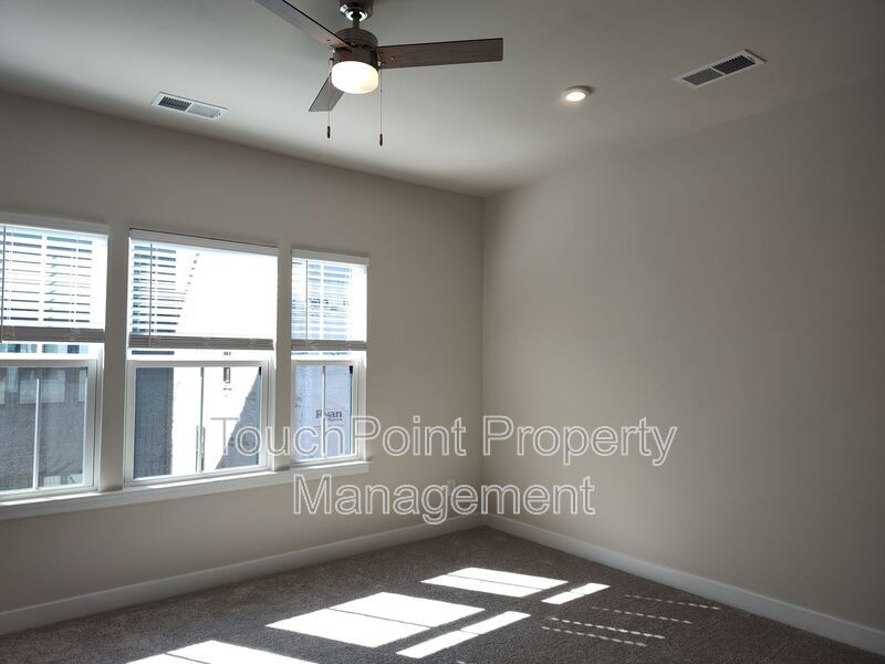 New Build Townhome located in the Southrail Station! property image