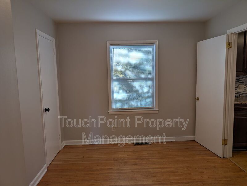 Cozy Ranch Style home located in the Matthews Park community. property image