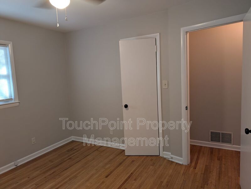 Cozy Ranch Style home located in the Matthews Park community. property image