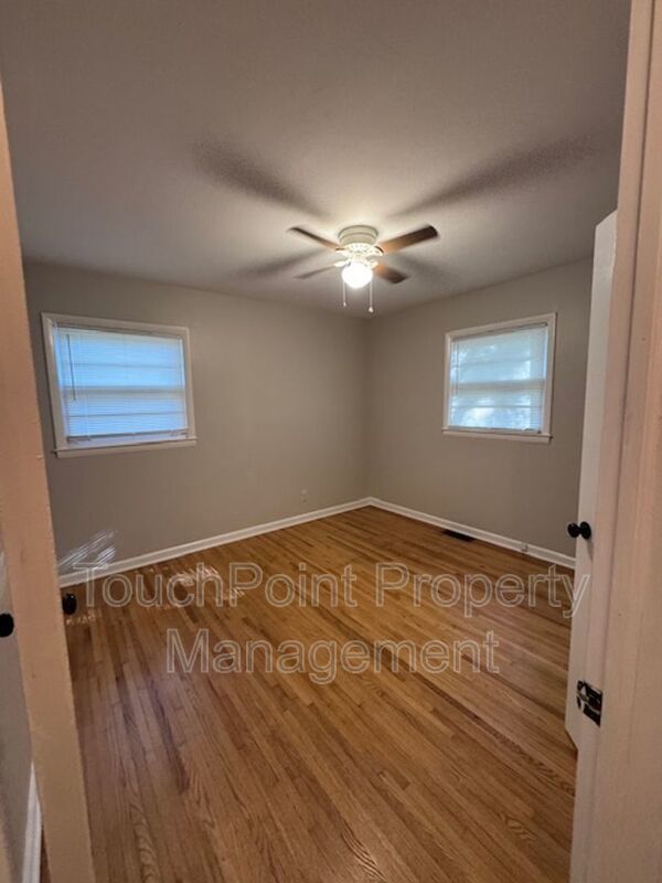 Cozy Ranch Style home located in the Matthews Park community. property image