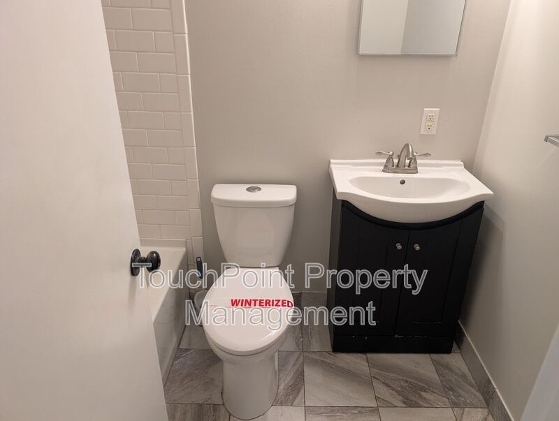 Cozy Ranch Style home located in the Matthews Park community. property image