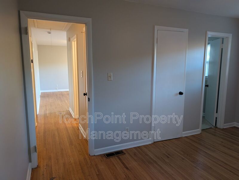 Cozy Ranch Style home located in the Matthews Park community. property image