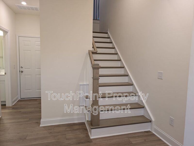 Beautiful End Unit Townhome in the Alexander Providence Community! property image