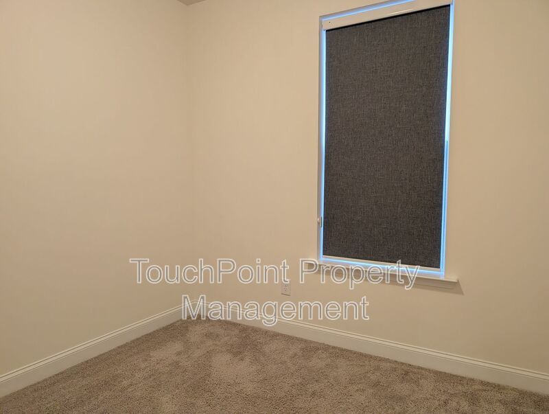 Beautiful End Unit Townhome in the Alexander Providence Community! property image