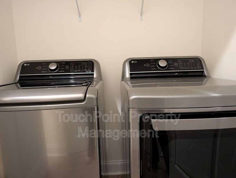 Beautiful End Unit Townhome in the Alexander Providence Community! property image