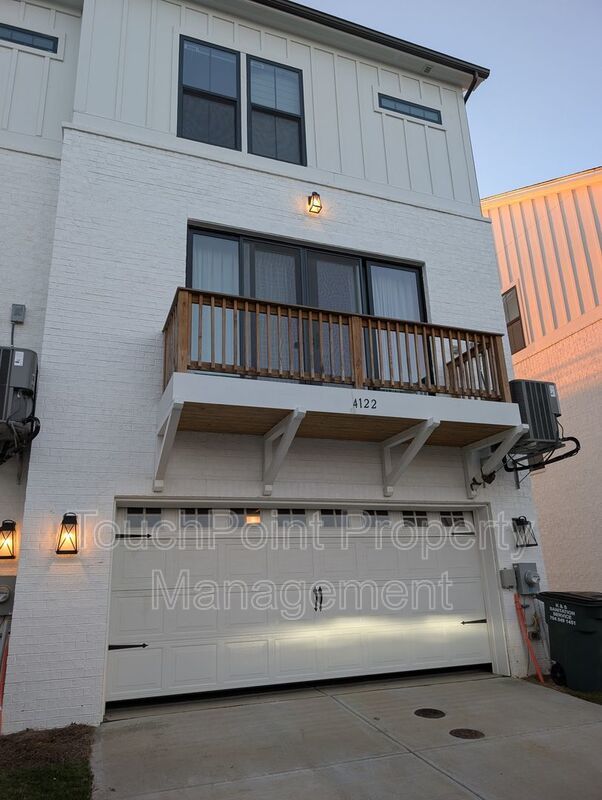 Beautiful End Unit Townhome in the Alexander Providence Community! property image