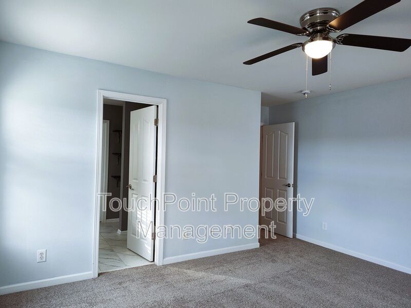 Gorgeous 2 Story Home located in the Hamilton Green Community! property image