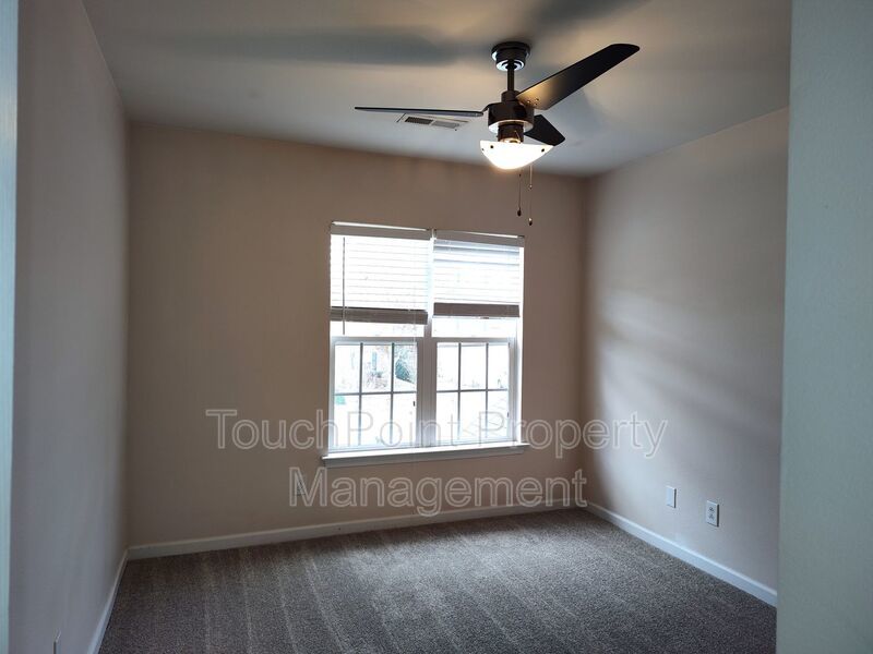 Gorgeous 2 Story Home located in the Hamilton Green Community! property image