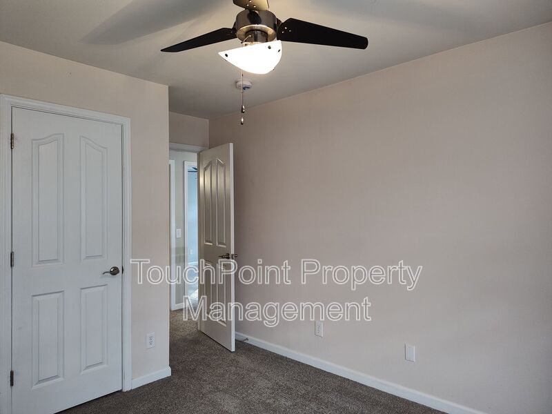 Gorgeous 2 Story Home located in the Hamilton Green Community! property image