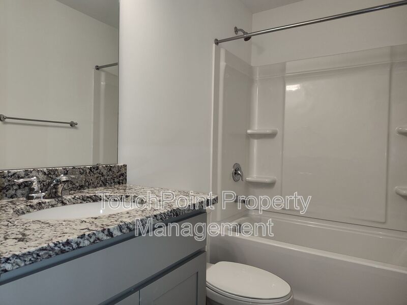 New Build Townhome located in the Pringle Towns Community! property image