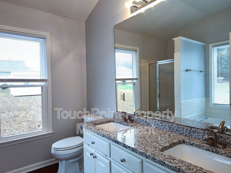 Pristine, Ranch Style Home Located in the Clubview Acres Community in Monroe property image